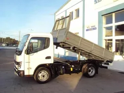 Branco Usado 2022 Mitsubishi Canter | € 41.500 (Caro)