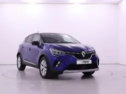 Cinzento highland / tejadilho preto estrela Usado 2022 Renault Captur Intens SUV | € 19.700 (Preço justo)