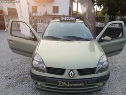 Cinza Usado 2001 Renault Clio II | € 2.650 (Preço justo)