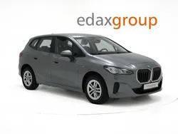 Cinza Usado 2023 BMW 225 Active Tourer Comfort Edition Monovolume | € 32.990