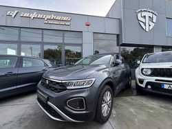 Cinza Usado 2023 VW T-Roc Life SUV | € 23.250 (Preço justo)