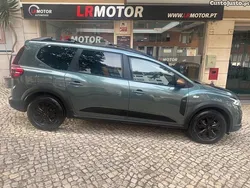 Verde Usado 2023 Dacia Jogger Extreme Monovolume | € 21.950