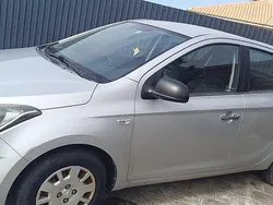 Usado 2013 Hyundai i20 Sedan | € 1.500