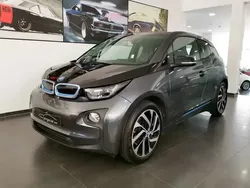Cinzento Usado 2017 BMW i3 Citadino | € 26.500