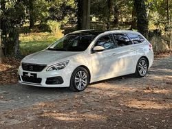 Branco Usado 2019 Peugeot 308 Allure Carrinha | € 15.990 (Preço elevado)