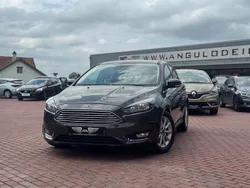 Cinzento Usado 2018 Ford Focus Titanium | € 18.500
