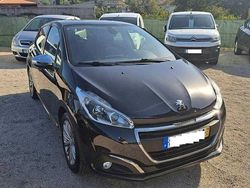 Preto Usado 2018 Peugeot 208 Citadino | € 10.750 (Preço elevado)