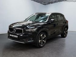 Preto Usado 2021 Volvo XC40 Momentum SUV | € 29.750 (Preço justo)
