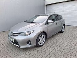 Cinzento Usado 2013 Toyota Auris | € 11.500 (Preço justo)