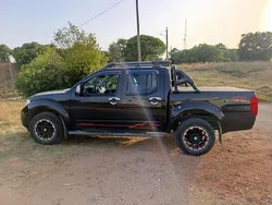 Usado 2011 Nissan Navara Pickup | € 21.000 (Preço elevado)