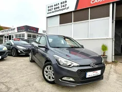Cinzento Usado 2015 Hyundai i20 Coupé | € 8.500 (Preço justo)
