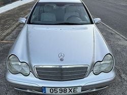 Usado 2002 Mercedes C220 Sedan | € 7.500 (Caro)