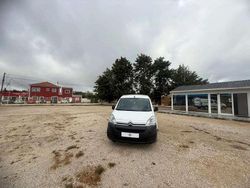 Branco Usado 2018 Citroën Berlingo Monovolume | € 13.900 (Preço elevado)