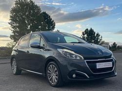 Cinza Usado 2017 Peugeot 208 Style Citadino | € 9.450 (Preço justo)