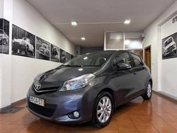 Cinzento Usado 2013 Toyota Yaris | € 8.900 (Preço justo)