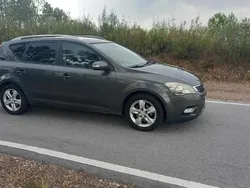 Cinzento Usado 2011 Kia Ceed Carrinha | € 4.500 (Preço elevado)