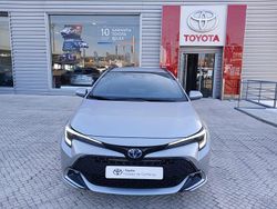 Cinza (pintura metalizada) Usado 2024 Toyota Corolla Comfort Sedan | € 34.250 (Caro)