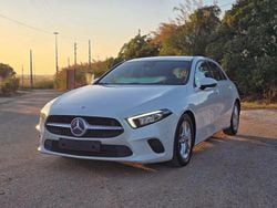Branco Usado 2018 Mercedes A180 Style | € 19.990 (Preço justo)