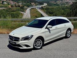 Branco Usado 2015 Mercedes CLA200 Shooting Brake Urban Carrinha | € 19.750 (Preço justo)