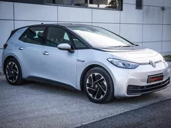 Cinzento Usado 2021 VW ID.3 Pro Performance Citadino | € 22.990 (Preço justo)