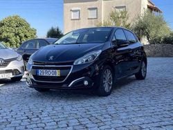 Cinza prata Usado 2016 Peugeot 208 Style Citadino | € 9.950 (Preço elevado)