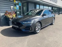 Cinzento Usado 2022 Ford Focus Carrinha | € 18.900 (Preço justo)