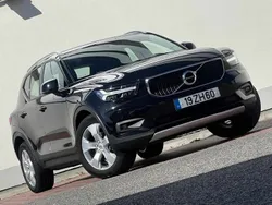 Preto Usado 2019 Volvo XC40 Momentum SUV | € 29.400 (Preço justo)