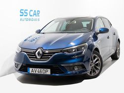 Azul Usado 2018 Renault Mégane IV Bose Edition | € 12.890 (Bom preço)