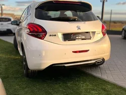 Branco Usado 2016 Peugeot 208 GTi by Peugeot Sport Citadino | € 14.750 (Preço justo)
