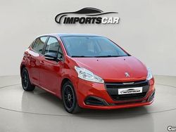 Vermelho Usado 2017 Peugeot 208 Citadino | € 9.999 (Preço justo)