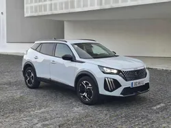 Branco Usado 2023 Peugeot 2008 SUV | € 20.000 (Preço justo)
