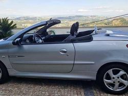 Usado 2005 Peugeot 206 CC Cabrios | € 5.400