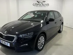 Preto Usado 2023 Skoda Scala Ambition Citadino | € 21.490 (Preço justo)