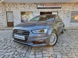 Cinzento Usado 2016 Audi A3 Attraction Sedan | € 18.900 (Preço elevado)