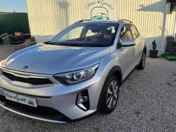 Cinza Usado 2021 Kia Stonic SUV | € 15.900 (Preço justo)