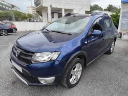 Azul Usado 2016 Dacia Sandero Stepway Citadino | € 9.500 (Preço justo)
