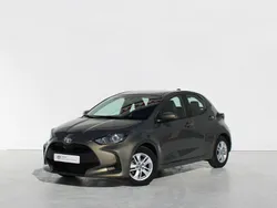 Bronz oxide 6x1 Usado 2023 Toyota Yaris Comfort Sedan | € 19.250 (Preço justo)