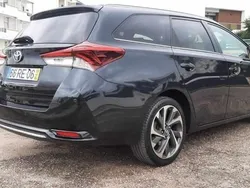 Cinzento Usado 2016 Toyota Auris Carrinha | € 14.249 (Preço justo)