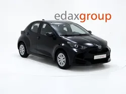 Preto Usado 2022 Toyota Yaris Hybrid Comfort | € 18.490 (Bom preço)