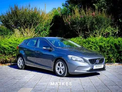 Cinzento Usado 2014 Volvo V40 Carrinha | € 13.495 (Preço justo)