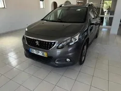 Cinzento Usado 2017 Peugeot 2008 SUV | € 13.900 (Preço justo)