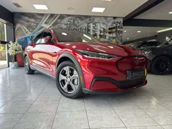 Vermelho Usado 2021 Ford Mustang Mach-E SUV | € 34.740 (Preço elevado)