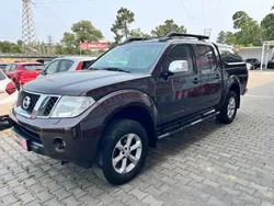 Cinza Usado 2010 Nissan Navara Premium Edition Pickup | € 19.490 (Caro)