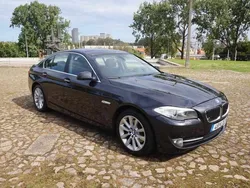 Cinzento Usado 2011 BMW 520 Sedan | € 14.750 (Bom preço)