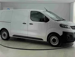 Branco Novo 2024 Opel Vivaro-e Combi Van | € 29.990