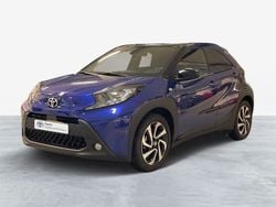 Azul (pintura metalizada) Usado 2024 Toyota Aygo X Pulse SUV | € 18.450