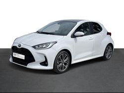 Branco (pintura metalizada especial) Usado 2024 Toyota Yaris Luxury Sedan | € 27.750 (Preço elevado)