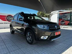 Castanho Usado 2019 Dacia Sandero Stepway Citadino | € 13.950 (Preço elevado)