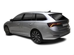 Azul Usado 2024 Skoda Octavia Carrinha | € 29.490 (Preço justo)