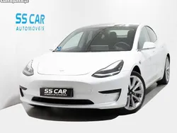 Branco Usado 2022 Tesla Model 3 Sedan | € 28.490 (Preço justo)